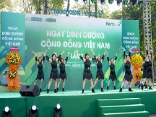 Màn biểu diễn Dancesport uyển chuyển và hút mắt tại Ngày Dinh dưỡng cộng đồng Việt Nam lần 2