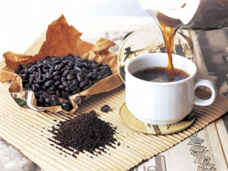 Giá cà phê hôm nay 5/10: Tăng nhẹ 200 đồng/kg, thị trường thế giới biến động mạnh